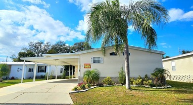 Stunning 3 bedroom 3 bath homewith unique double master on Zephyrhills Municipal Golf Course in Florida - for sale on GolfHomes.com, golf home, golf lot