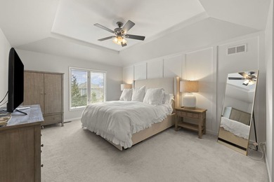 Beautifully updated and move-in ready in the sought-after Klein on Klein Creek Golf Club in Illinois - for sale on GolfHomes.com, golf home, golf lot