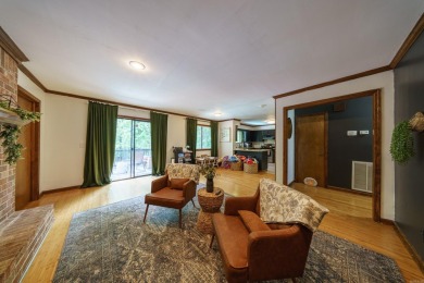 Dive Into Comfort on Lee Street!  Welcome to 2244 Lee Street in on Batesville Country Club in Arkansas - for sale on GolfHomes.com, golf home, golf lot