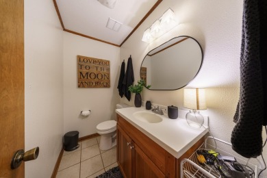 Dive Into Comfort on Lee Street!  Welcome to 2244 Lee Street in on Batesville Country Club in Arkansas - for sale on GolfHomes.com, golf home, golf lot