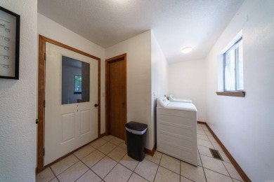 Dive Into Comfort on Lee Street!  Welcome to 2244 Lee Street in on Batesville Country Club in Arkansas - for sale on GolfHomes.com, golf home, golf lot