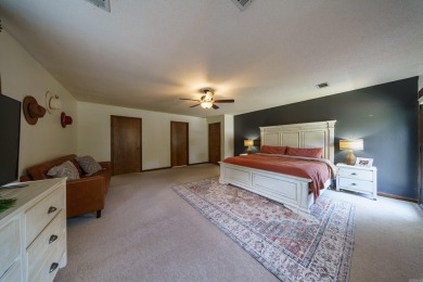 Dive Into Comfort on Lee Street!  Welcome to 2244 Lee Street in on Batesville Country Club in Arkansas - for sale on GolfHomes.com, golf home, golf lot