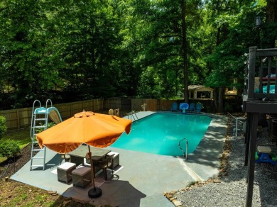 Dive Into Comfort on Lee Street!  Welcome to 2244 Lee Street in on Batesville Country Club in Arkansas - for sale on GolfHomes.com, golf home, golf lot