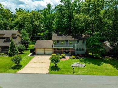 Dive Into Comfort on Lee Street!  Welcome to 2244 Lee Street in on Batesville Country Club in Arkansas - for sale on GolfHomes.com, golf home, golf lot