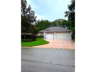Rainbow Springs community and very close to the most nature on Rainbow Springs Golf and Country Club in Florida - for sale on GolfHomes.com, golf home, golf lot