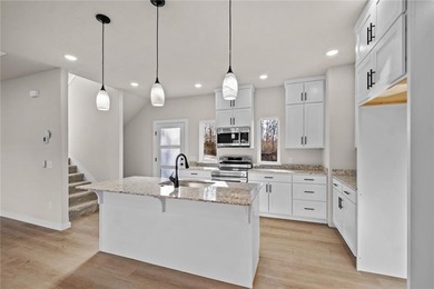 Modern new construction in Bella Vista with stunning on Bella Vista Country Club - Berksdale in Arkansas - for sale on GolfHomes.com, golf home, golf lot