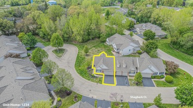 Absolutely beautiful Woodland Green end unit ranch with sunny on Fox Lake Country Club, Inc. in Illinois - for sale on GolfHomes.com, golf home, golf lot
