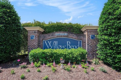 This is a beautifully maintained 2-bedroom, 2-bathroom condo on Barefoot Resort and Golf Club  in South Carolina - for sale on GolfHomes.com, golf home, golf lot