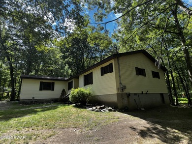 Welcome to this inviting ranch-style home within the highly on Forest Lake Club in Pennsylvania - for sale on GolfHomes.com, golf home, golf lot