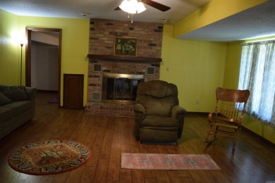 Quaint and quite home on a beautiful street in Fairfield Bay! on Mountain Ranch Golf Club in Arkansas - for sale on GolfHomes.com, golf home, golf lot
