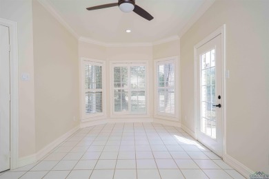 Beautifully Remodeled Home on Crossing Creeks Golf Course! on The Challenge at Oak Forest in Texas - for sale on GolfHomes.com, golf home, golf lot