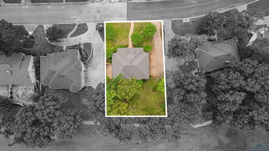 Beautifully Remodeled Home on Crossing Creeks Golf Course! on The Challenge at Oak Forest in Texas - for sale on GolfHomes.com, golf home, golf lot