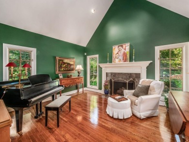 This meticulously maintained retreat is located on a cul-de-sac on Safari Golf Club in Ohio - for sale on GolfHomes.com, golf home, golf lot