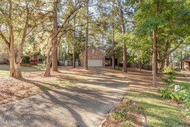 SEE AGENT REMARKS!Annandale, one of Madison's most timeless and on Annandale Golf Club in Mississippi - for sale on GolfHomes.com, golf home, golf lot