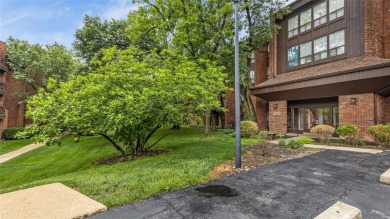 If you're looking for private living in a community setting on Creve Coeur Golf Course in Missouri - for sale on GolfHomes.com, golf home, golf lot