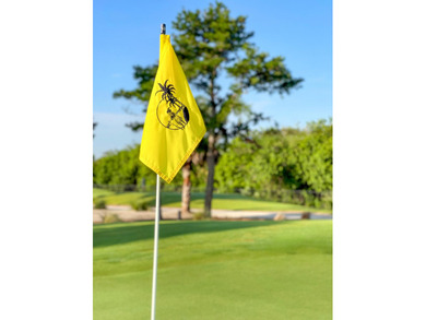 Enjoy the golf club community lifestyle in this beautifully on Hobe Sound Golf Club in Florida - for sale on GolfHomes.com, golf home, golf lot