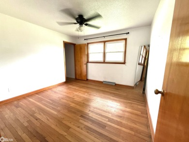 Charming  Affordable 3-Bedroom Home in North English, IA! Don't on Knoll Ridge Country Club in Iowa - for sale on GolfHomes.com, golf home, golf lot