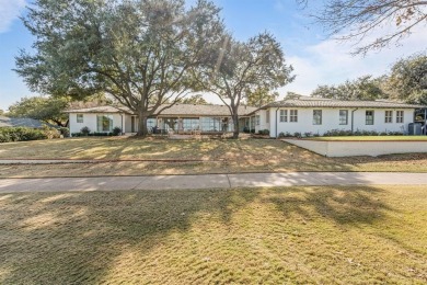 Welcome to a masterpiece of luxury and comfort nestled in the on Shady Oaks Country Club in Texas - for sale on GolfHomes.com, golf home, golf lot