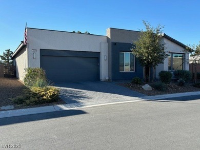 Upgraded, coastal themed, Taylor Morrison built, Jade 6 Model on Mountain Falls Golf Course in Nevada - for sale on GolfHomes.com, golf home, golf lot