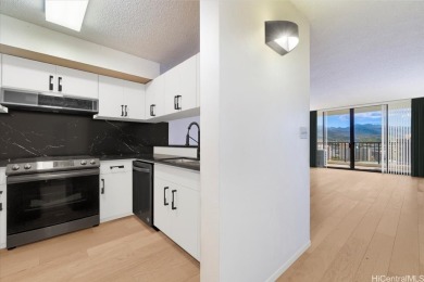 Renovated 2BDRM/2BATH/2PKG high-end unit at the desirable on Honolulu Country Club in Hawaii - for sale on GolfHomes.com, golf home, golf lot