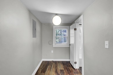 Wonderfully located duplex in the Woodland Shores/Riverland on Charleston Municipal Golf Course in South Carolina - for sale on GolfHomes.com, golf home, golf lot