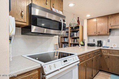 Looking for a peaceful lakefront home in a resort community? on Druid Hills Golf Club in Tennessee - for sale on GolfHomes.com, golf home, golf lot