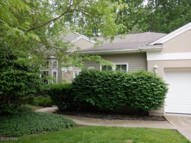Welcome to this beautifully maintained 3-bedroom, 2-bath cluster on Gleneagles Golf Club in Ohio - for sale on GolfHomes.com, golf home, golf lot
