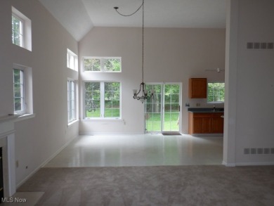 Welcome to this beautifully maintained 3-bedroom, 2-bath cluster on Gleneagles Golf Club in Ohio - for sale on GolfHomes.com, golf home, golf lot