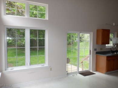 Welcome to this beautifully maintained 3-bedroom, 2-bath cluster on Gleneagles Golf Club in Ohio - for sale on GolfHomes.com, golf home, golf lot
