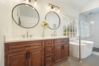 Welcome to 1514 Mosswood Lane--a beautifully updated 4-bed, 3 on Canongate At Eagle Watch Golf Club in Georgia - for sale on GolfHomes.com, golf home, golf lot