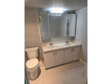 PRICE REDUCED!!!  Welcome to Wynmoor, Coconut Creek's premier on Wynmoor Golf Course in Florida - for sale on GolfHomes.com, golf home, golf lot