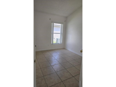 Welcome to this 3-bedroom, 2-bathroom single-family home on a on Remington Golf Club in Florida - for sale on GolfHomes.com, golf home, golf lot