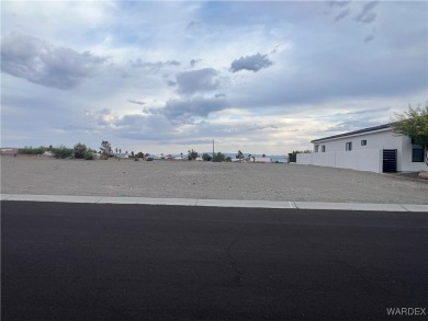 Gorgeous premium golf course lot with fantastic views and a on Los Lagos Golf Club in Arizona - for sale on GolfHomes.com, golf home, golf lot