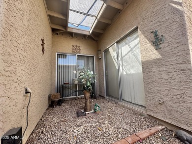 Three bed, 2 bath, den, 1,626 sq ft townhouse in the vibrant on Oakwood Golf Club  in Arizona - for sale on GolfHomes.com, golf home, golf lot