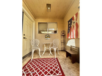 Three bed, 2 bath, den, 1,626 sq ft townhouse in the vibrant on Oakwood Golf Club  in Arizona - for sale on GolfHomes.com, golf home, golf lot
