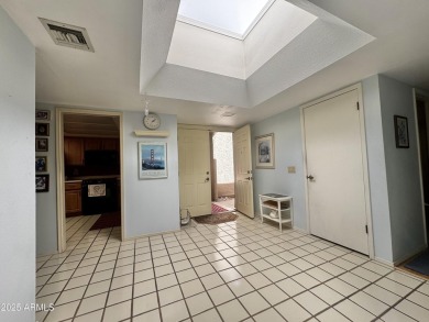 Three bed, 2 bath, den, 1,626 sq ft townhouse in the vibrant on Oakwood Golf Club  in Arizona - for sale on GolfHomes.com, golf home, golf lot