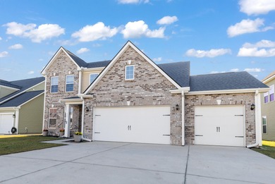 This 5 bedroom, 3 & 1/2 bath home is an absolute showstopper on Cypress Point Par 3 in South Carolina - for sale on GolfHomes.com, golf home, golf lot