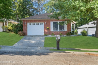 Welcome to this adorable, *EXTENDED* Dover model in highly on Greenbriar Woodlands in New Jersey - for sale on GolfHomes.com, golf home, golf lot