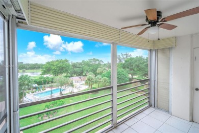 LOCATION!! LOCATION!!! Lovely Unit (1310 sf) 3beds/2baths in a on Pembroke Lakes Golf Club in Florida - for sale on GolfHomes.com, golf home, golf lot