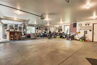This 2018 Custom built 3B2B home with fountain views on the on Thumper Pond Golf Course in Minnesota - for sale on GolfHomes.com, golf home, golf lot