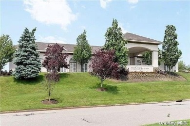 Stunning *Medici Model* Townhouse in The Greens at Half Hollow - on The Greens At Half Hollow in New York - for sale on GolfHomes.com, golf home, golf lot