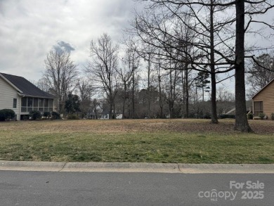 Beautiful homesite in the Millingport neighborhood of Old North on Old North State Club at Uwharrie Point Golf community in North Carolina - for sale on GolfHomes.com, golf home, golf lot
