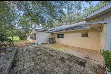 Under contract-accepting backup offers. One or more photo(s) has on On Top of the World Golf Course in Florida - for sale on GolfHomes.com, golf home, golf lot