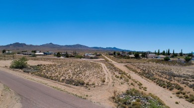 LARGE LOT WITH WATER & POWER TO THE PROPERTY LINE. This Lot Is on Valle Vista Golf Course in Arizona - for sale on GolfHomes.com, golf home, golf lot