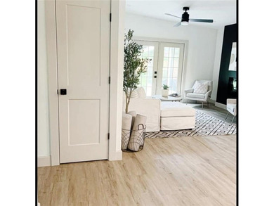 Bella Vista beauty showcasing modern architecture, upgraded on Branchwood Golf Course in Arkansas - for sale on GolfHomes.com, golf home, golf lot