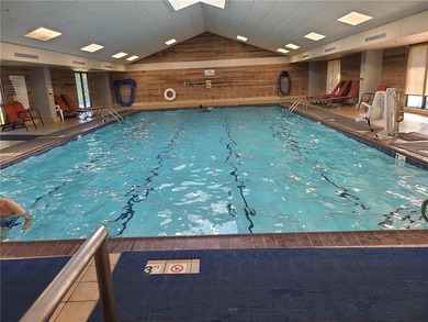 Bella Vista beauty showcasing modern architecture, upgraded on Branchwood Golf Course in Arkansas - for sale on GolfHomes.com, golf home, golf lot