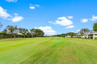 Turn-key first-floor corner condo in Stratford East at Hunters on Hunters Run Golf and Country Club in Florida - for sale on GolfHomes.com, golf home, golf lot