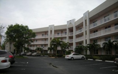 55+ COMMUNITY, THIS HARD TO FIND PORTOFINO MODEL, INSIDE CORNER on Sunrise Lakes Phase IV Golf Course in Florida - for sale on GolfHomes.com, golf home, golf lot