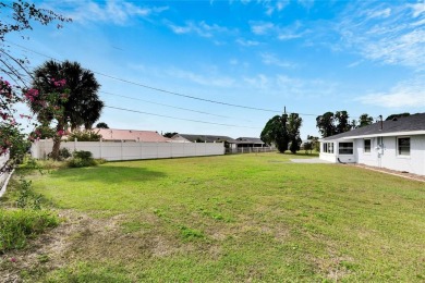 Fully remodeled, turnkey home on large cul -de -sac lot in a on North Lakes Golf Course in Florida - for sale on GolfHomes.com, golf home, golf lot