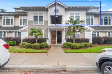 Stunning 3BR/3BA Harborwalk Villa - Rare Loft Unit in on Members Club At St. James Plantation in North Carolina - for sale on GolfHomes.com, golf home, golf lot